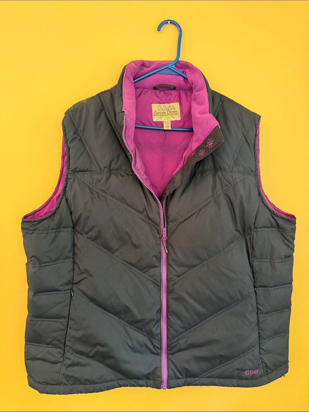 Cabela’s 650 Fill Goose Down Black & Purple Puffer Vest